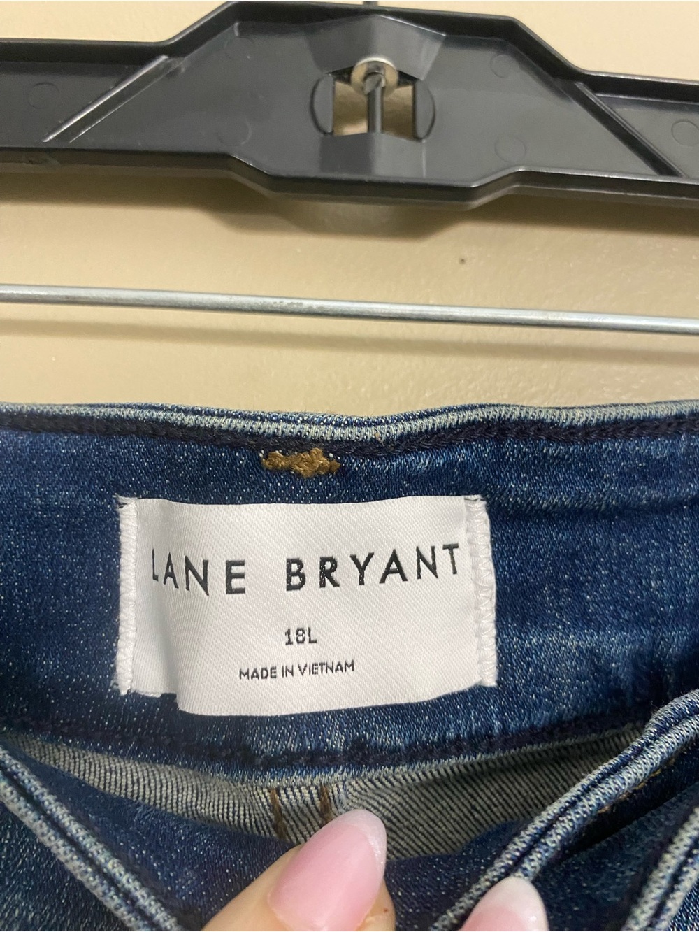 Lane Bryant NWT Curvy Fit Boot High Rise Medium Wash Stretch Flare Jean Size 18L - Picture 5 of 10